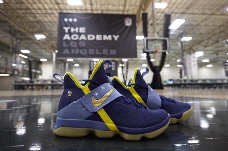 nike academy basketball shoes