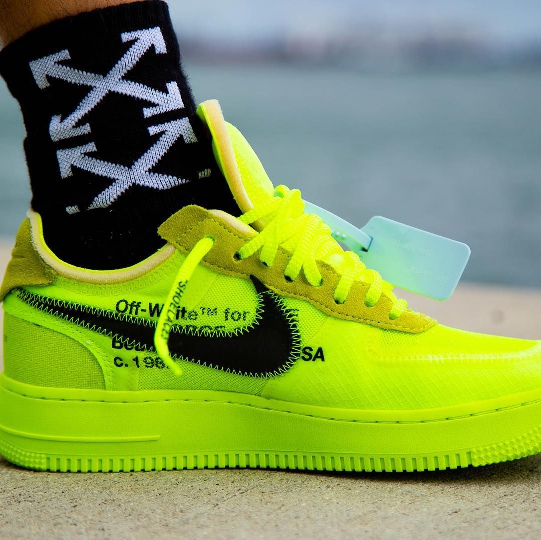 x Nike Air Force 1 Low \