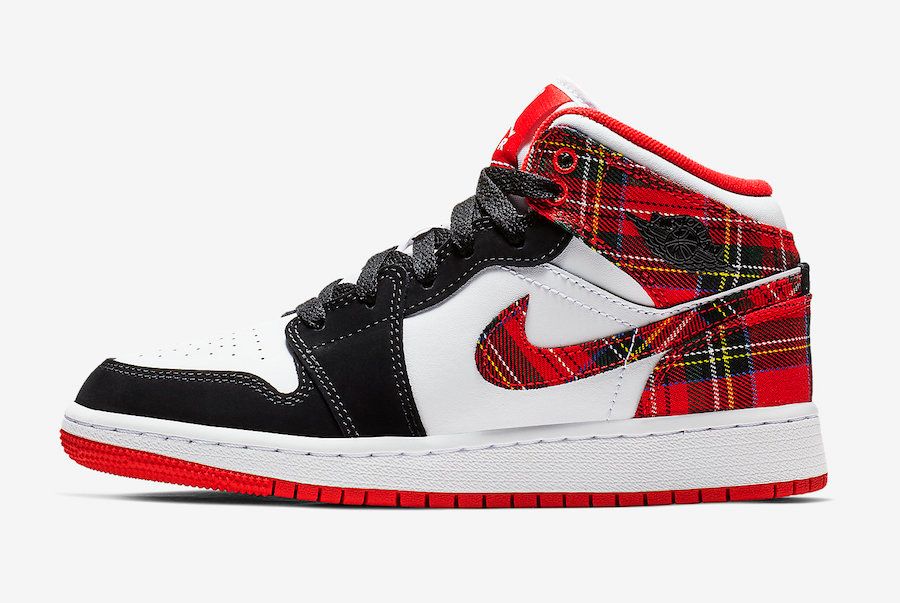 The Air Jordan 1 Gets Decked out for 