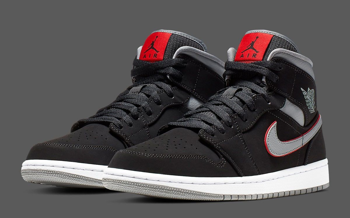 The Air Jordan 1 Mid Arrives in Iconic 