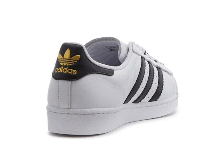 Adidas To Re Issue The Superstar 1986 As A Tribute To Run Dmc House Of Heat Sneaker News Release Dates And Features superstar 1986 as a tribute to run dmc