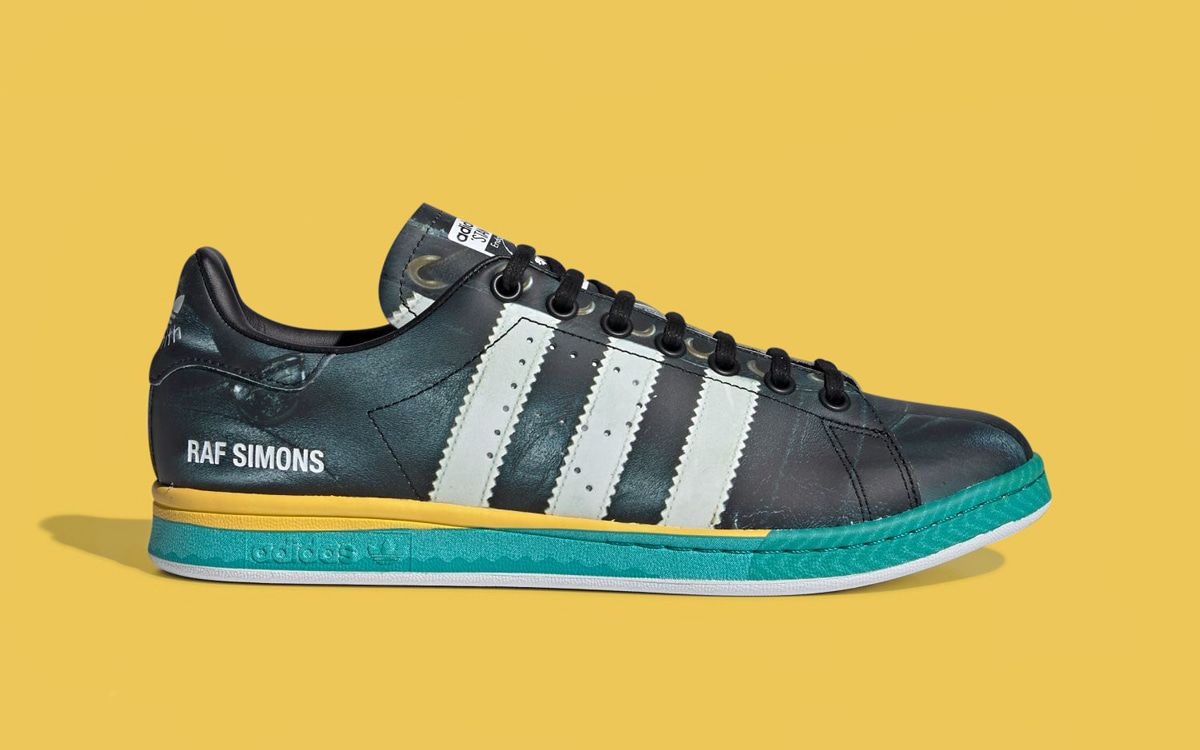 Raf Simons Screen Prints an Entire Samba Upper on to the Stan Smith -  Medinatheatre | Sneaker News, Release Dates and Features