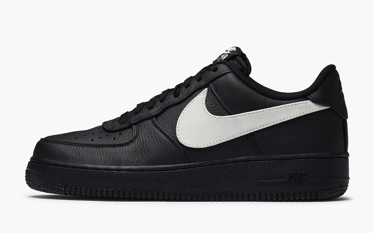 Oversized Swoosh Air Force 1s are 