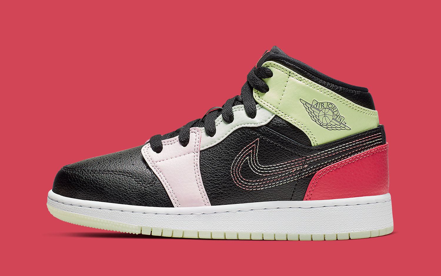 More Stitched-On Swooshes Appear on the Air Jordan 1 | HOUSE OF HEAT