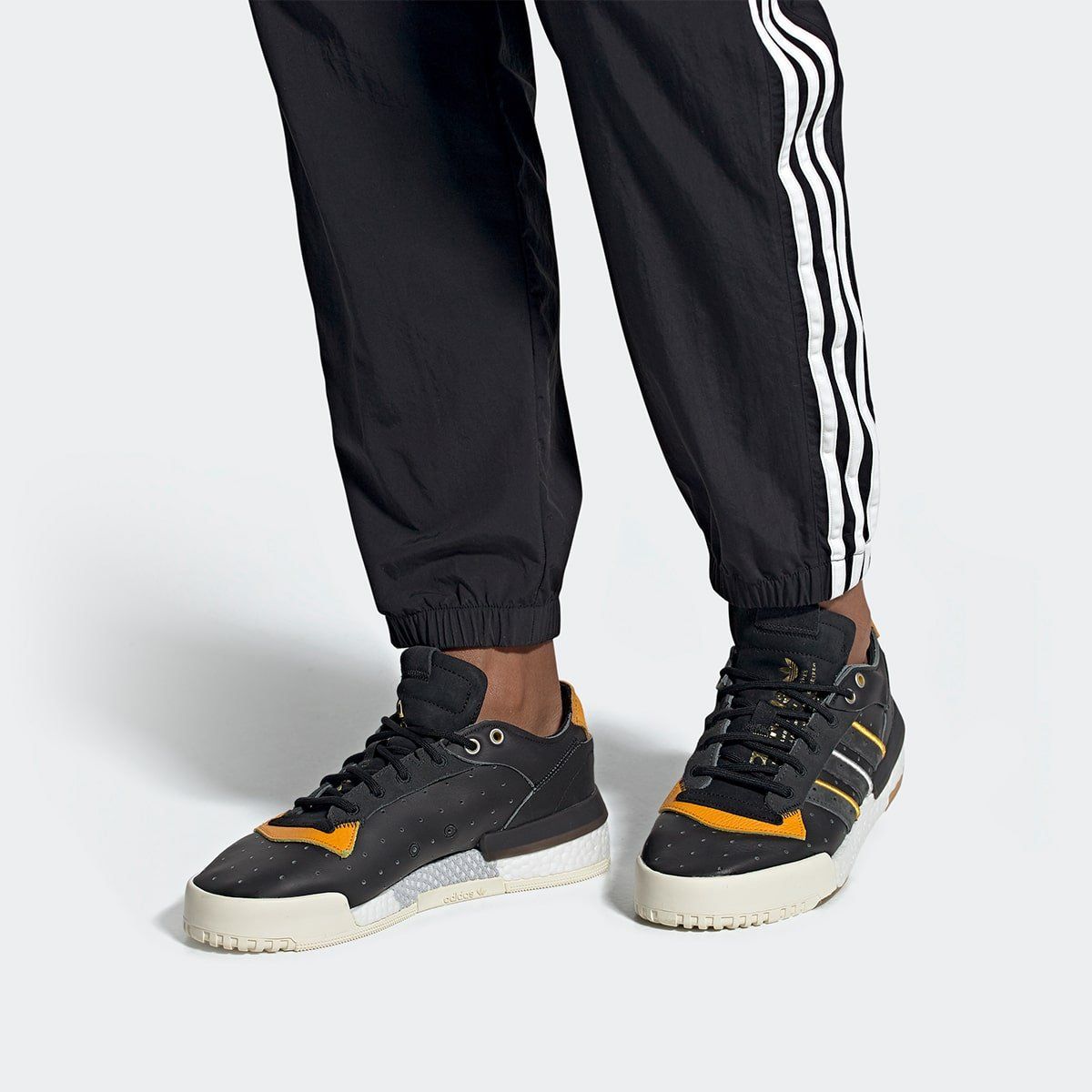 adidas rivalry low mens
