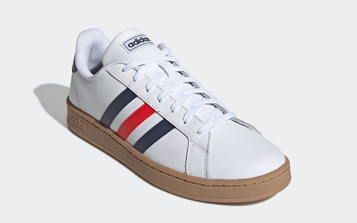 adidas 3 color stripe shoes