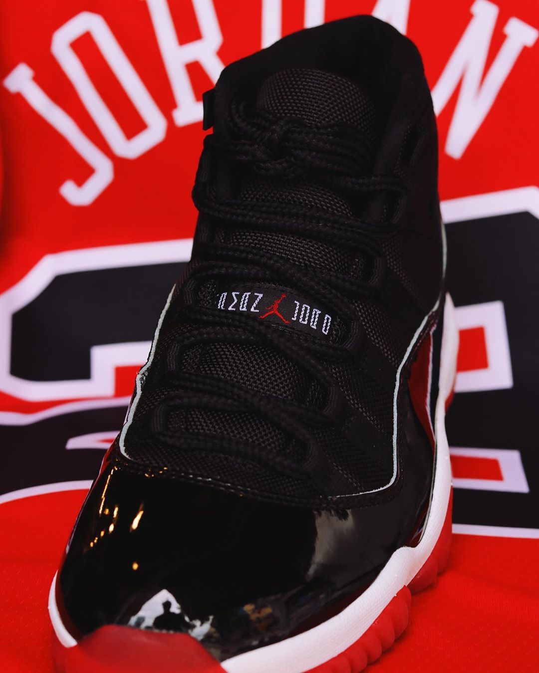 bred 11s release 2019