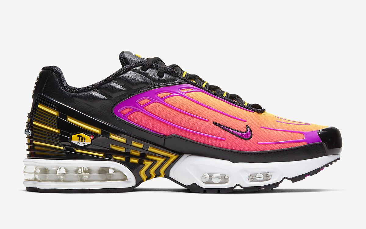 pink and purple air max plus