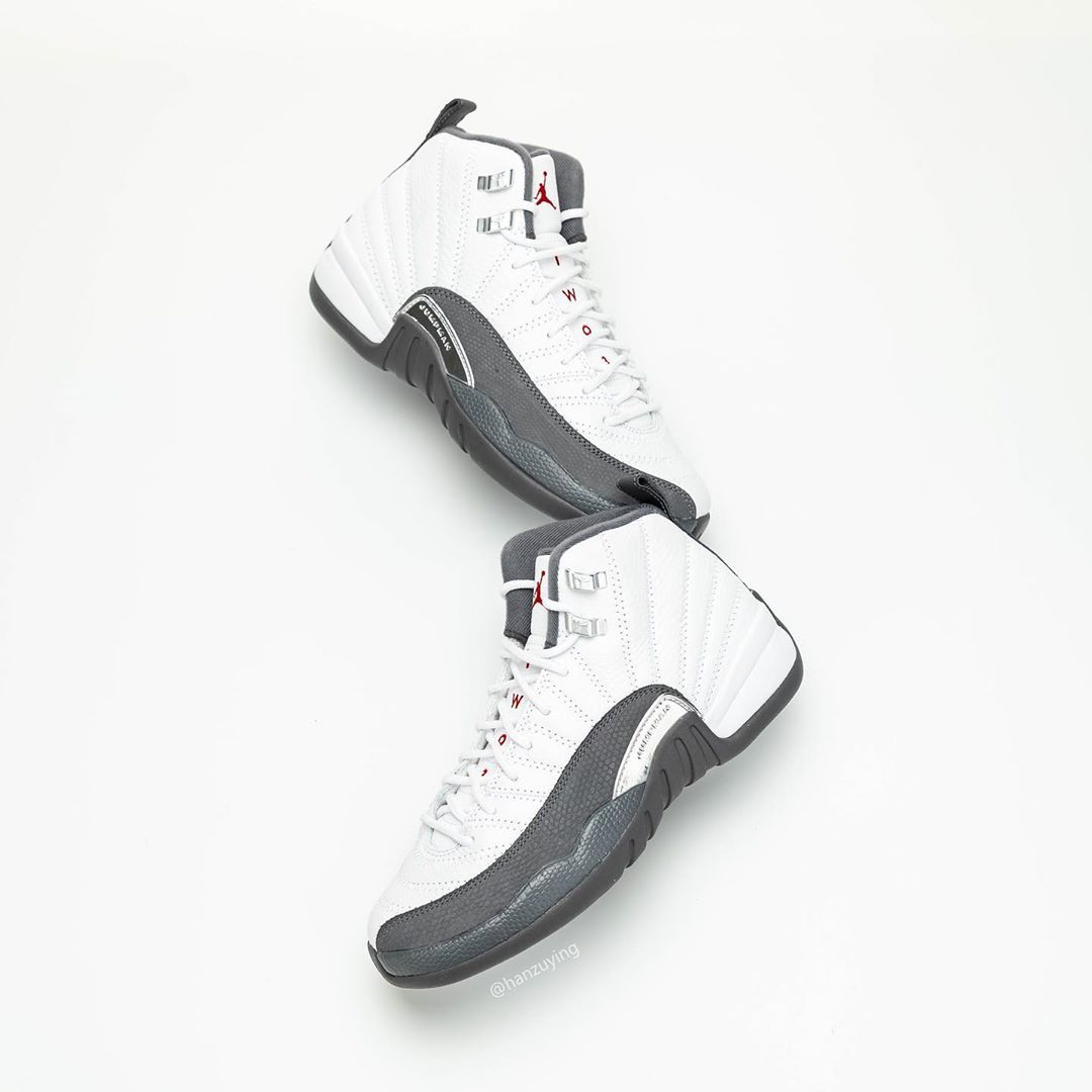 Air Jordan 12 \