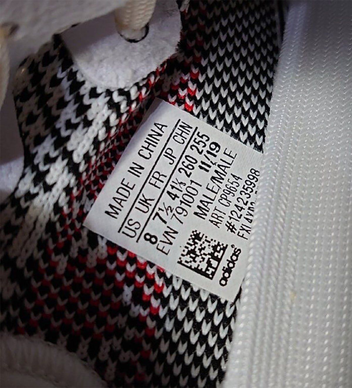 adidas yeezy boost 350 v2 zebra restock 2018