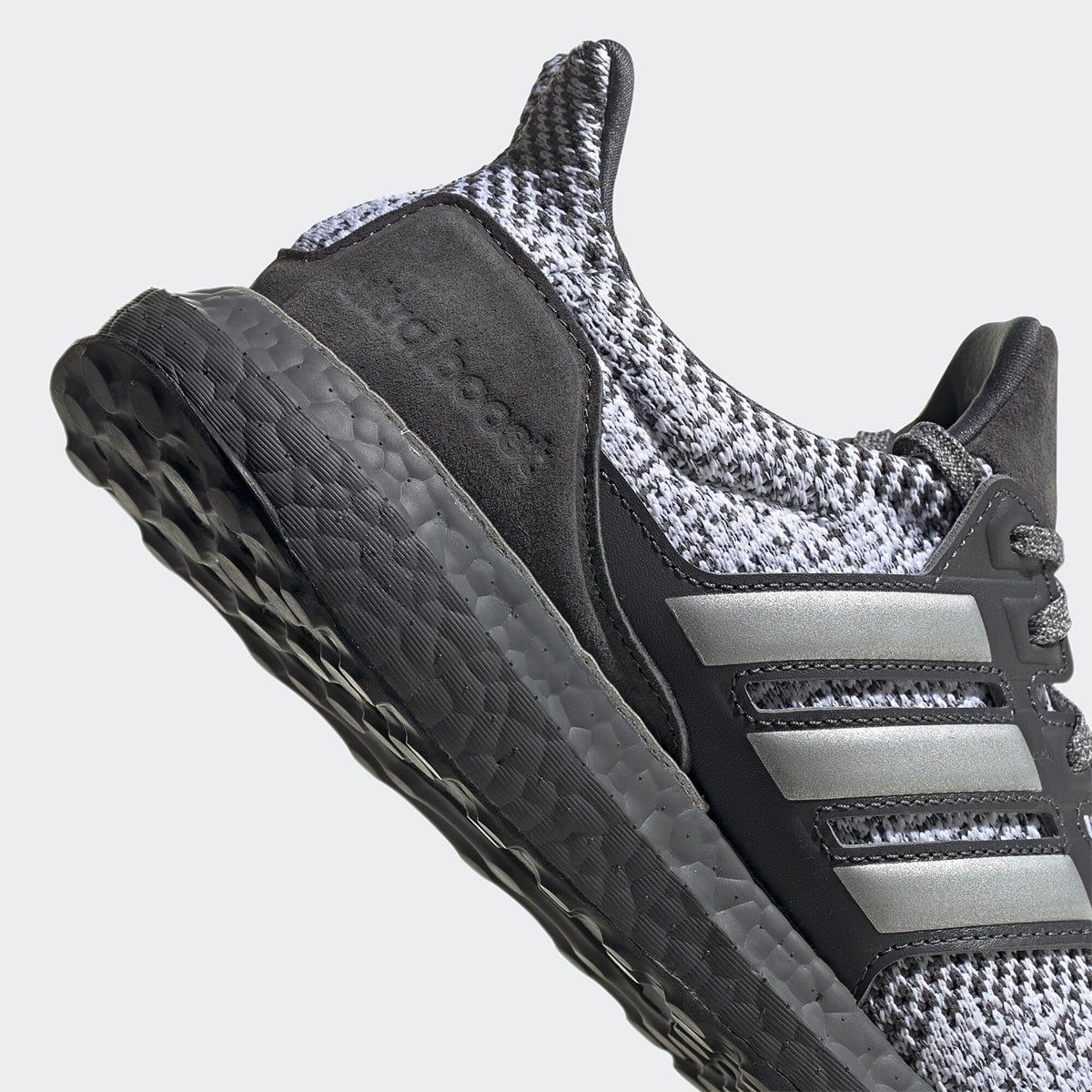 En lo que respecta a las personas Llorar Comandante adidas Works in Leather, Suede, and New Weaves to the Ultra BOOST DNA |  HOUSE OF HEAT