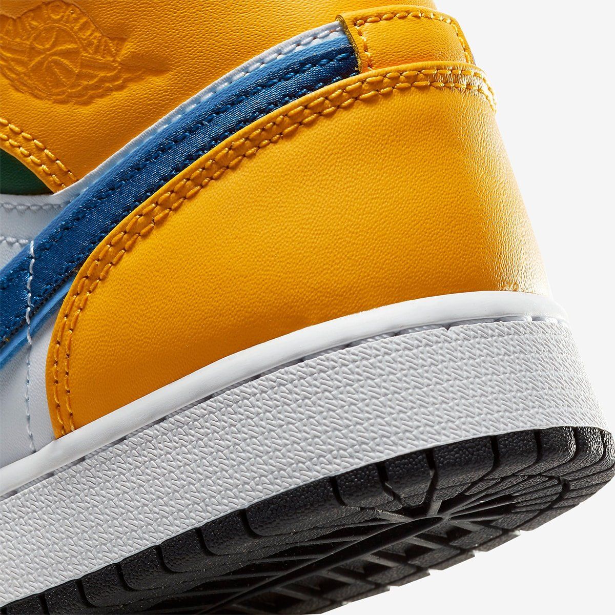 The Air Jordan 1 Mid Gets a Mismatched Makeover | HOUSE OF HEAT