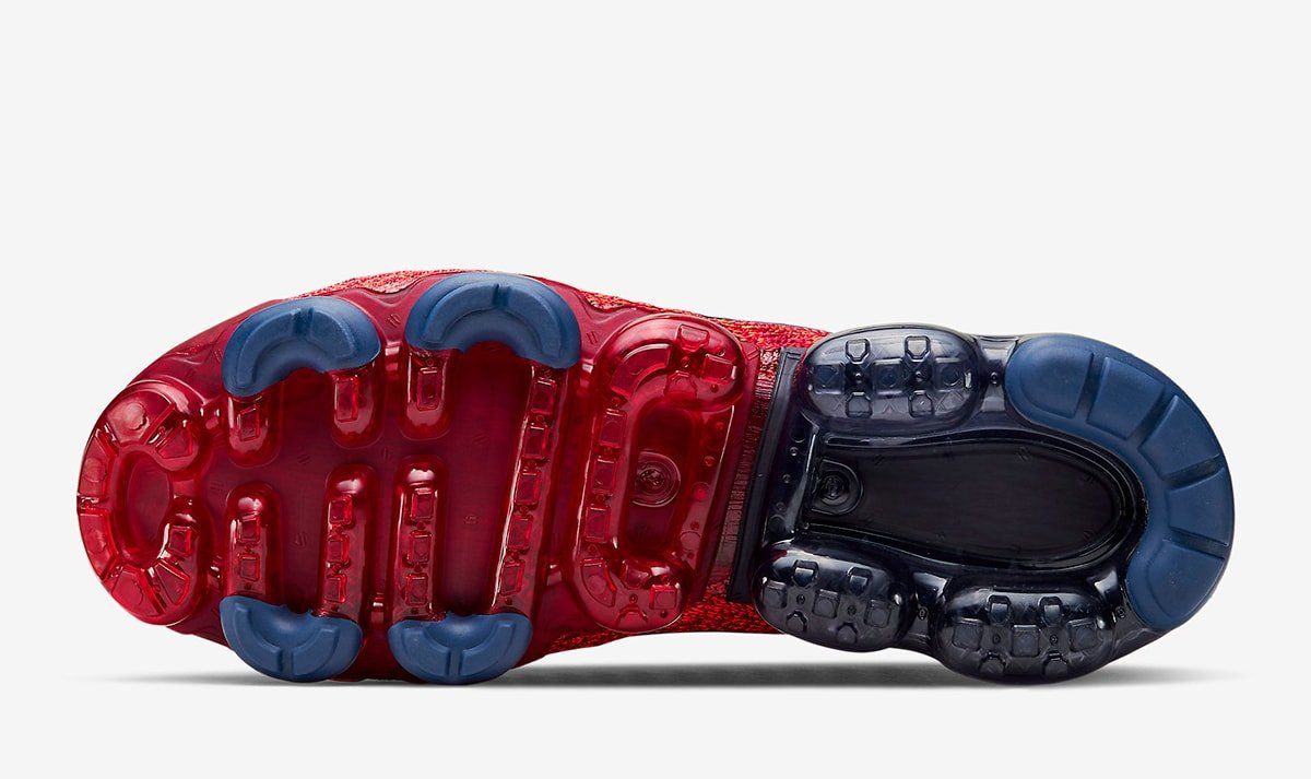 noble red vapormax flyknit 3