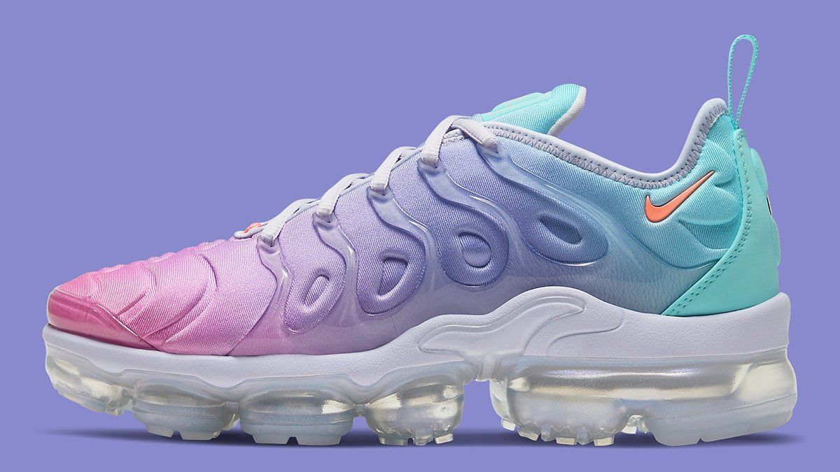 pink and purple vapormax plus