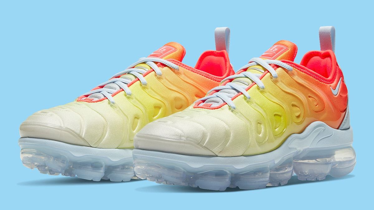 nike vapormax plus blue and yellow