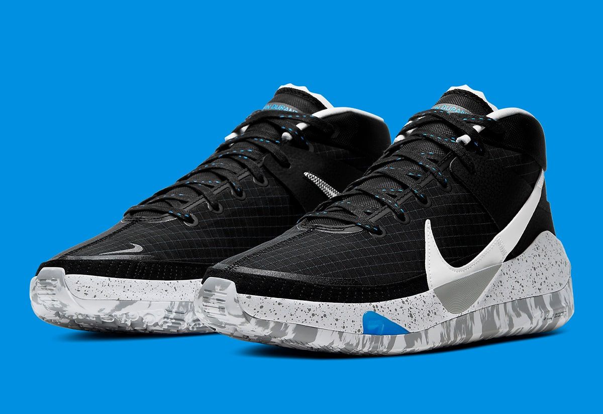 kd black and white