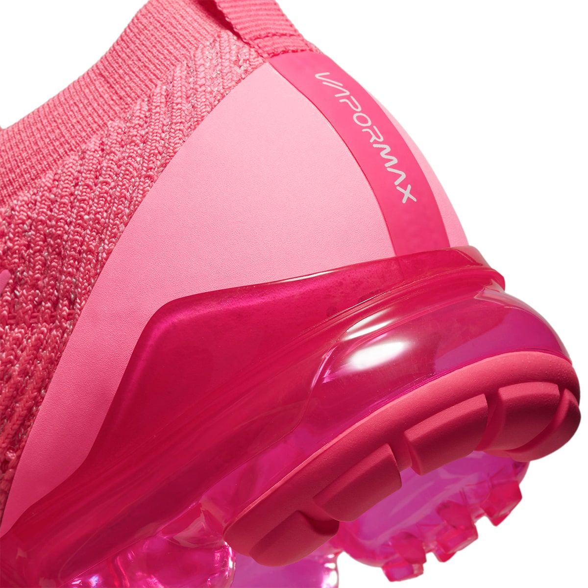 Available Now // Nike Air VaporMax 3.0 "Hyper Pink" HOUSE OF HEAT