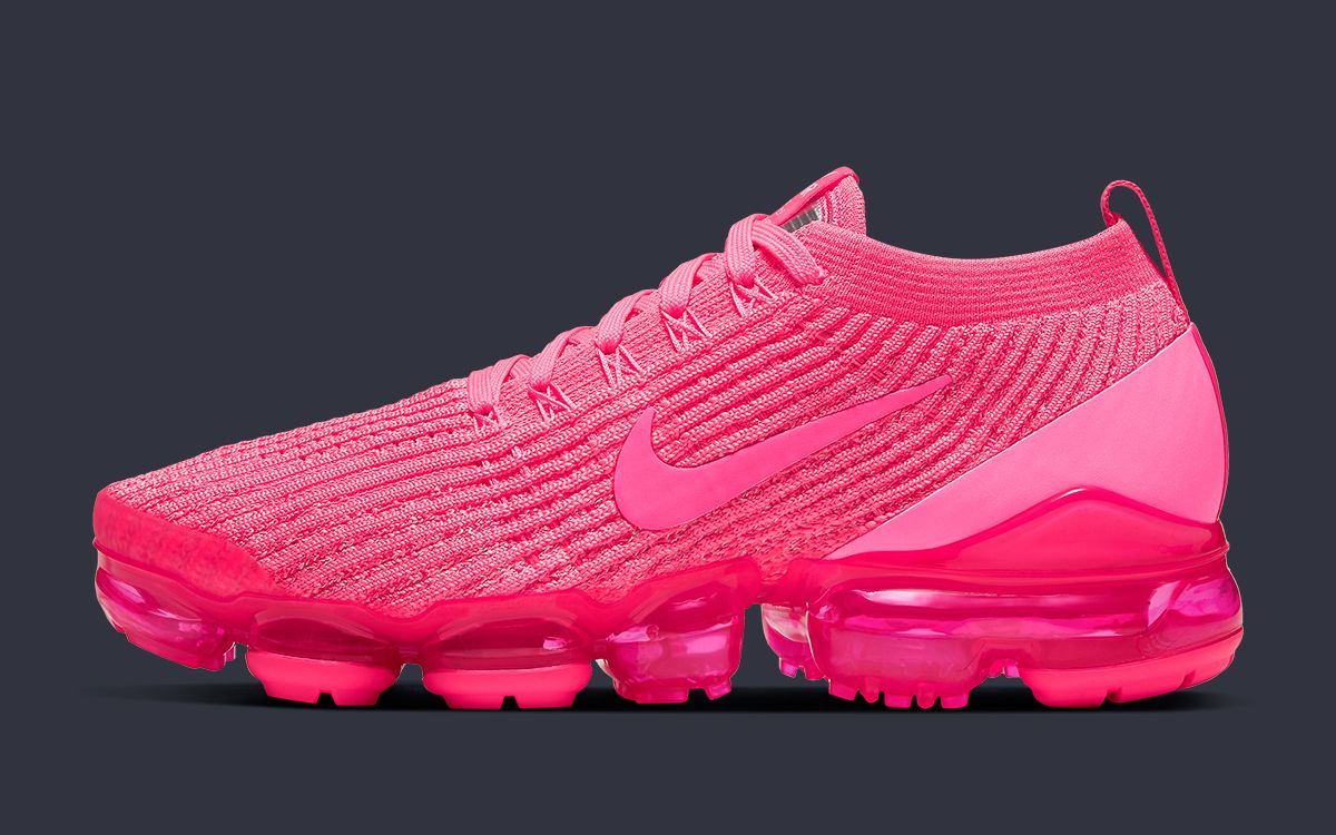 Available Now // Nike Air VaporMax 3.0 "Hyper Pink" | HOUSE OF HEAT