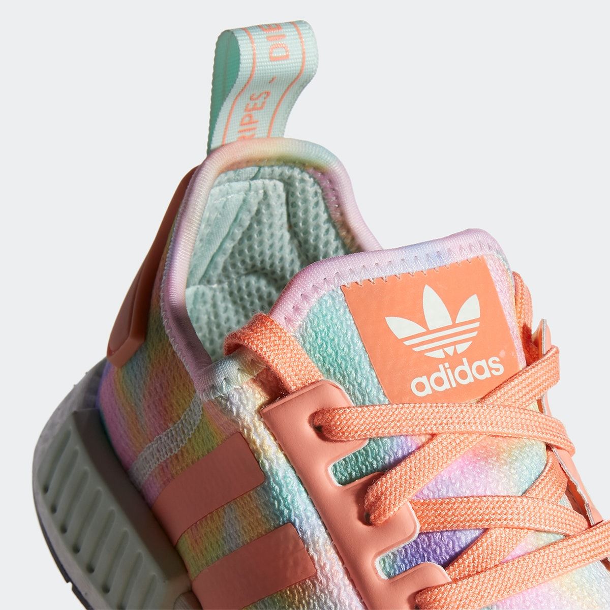 nmd r1 easter