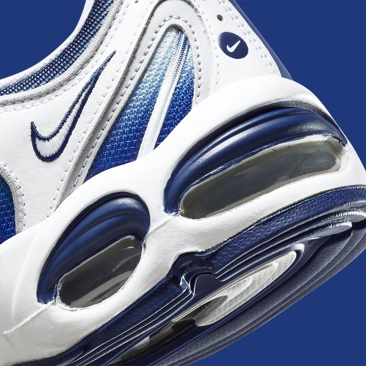 The Nike Tailwind IV Welcomes White and Navy Gradients | HOUSE OF HEAT