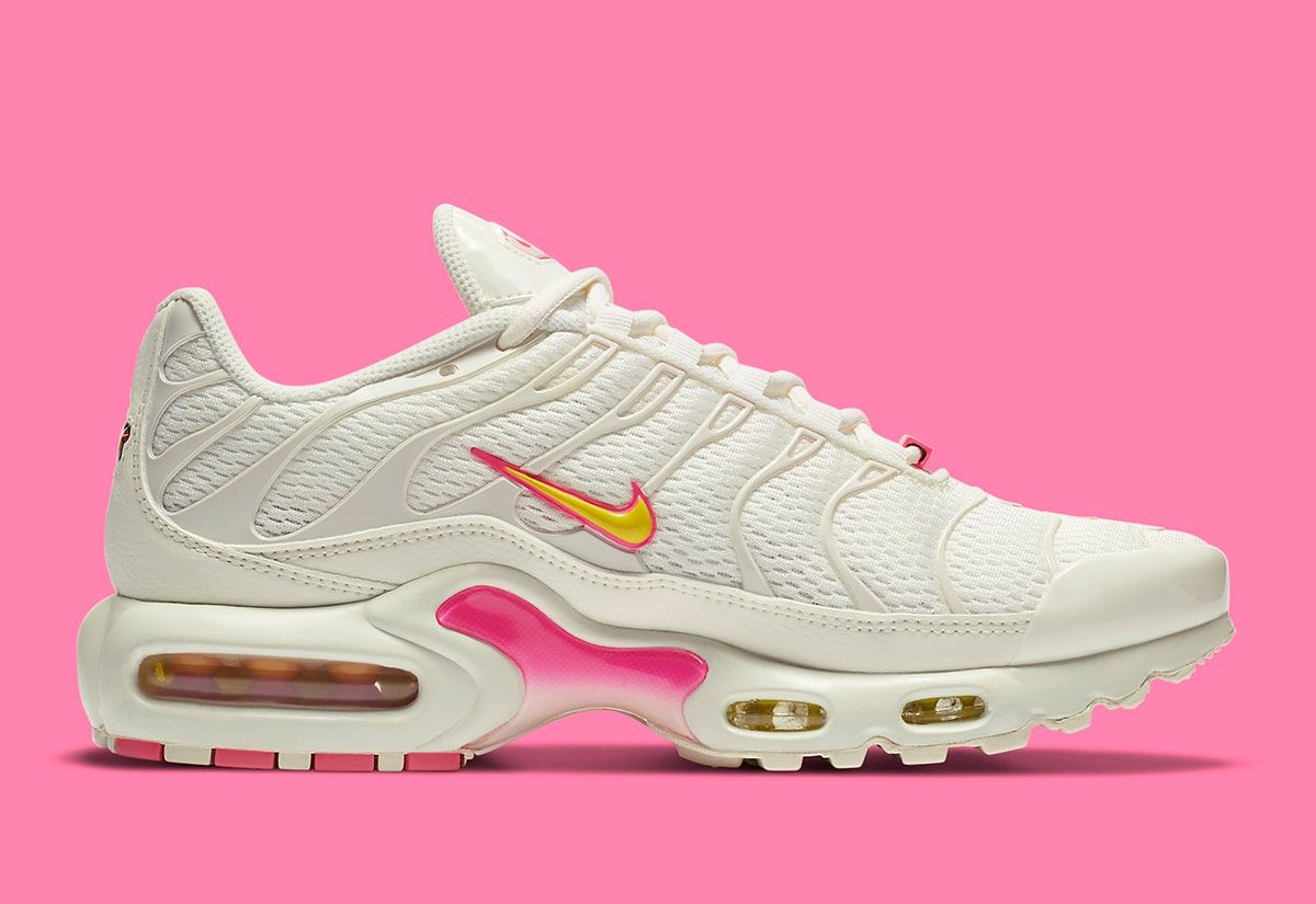 white pink and yellow air max plus