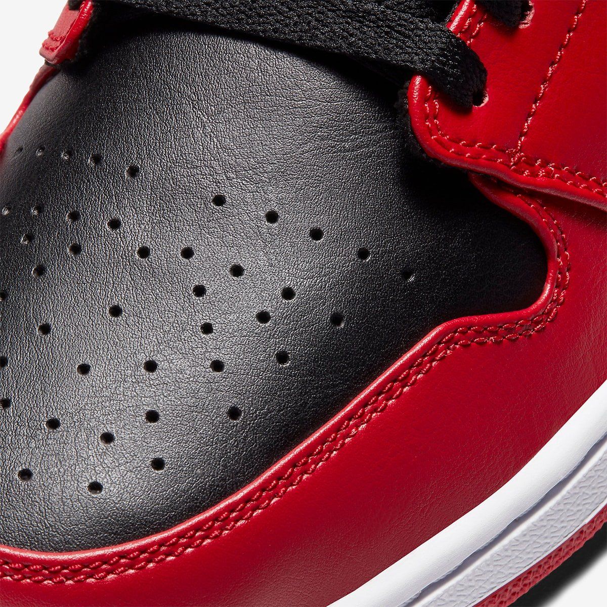 Official Images Air Jordan 1 Low Varsity Red House Of Heat Sneaker News Release Dates