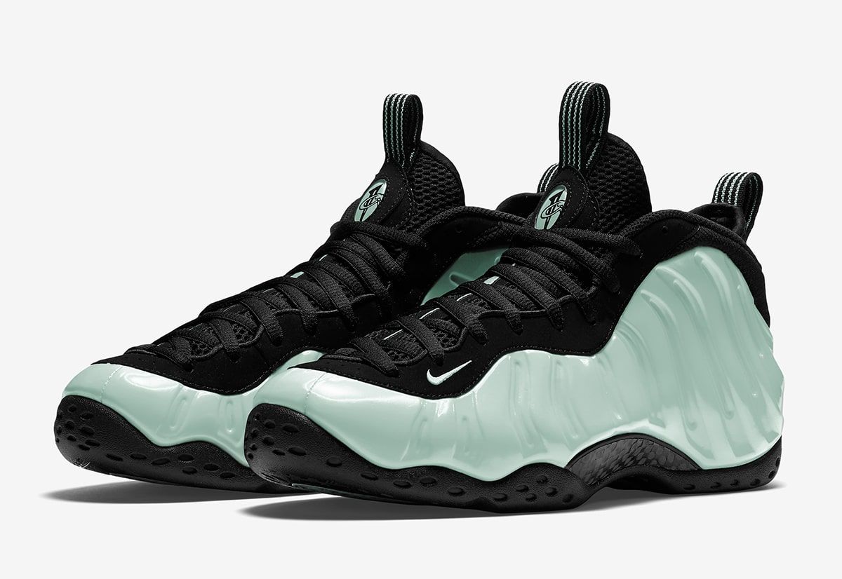 Nike Air Foamposite One “Barely Green 
