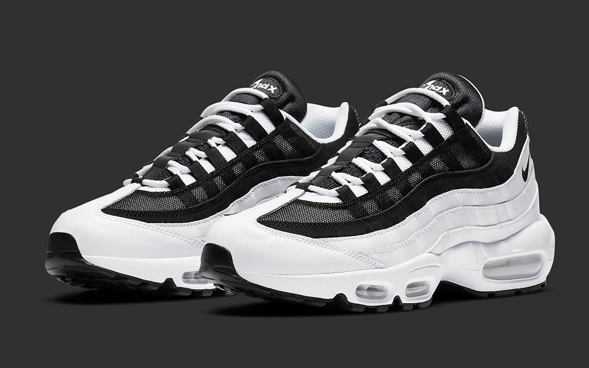 95 air max black and white