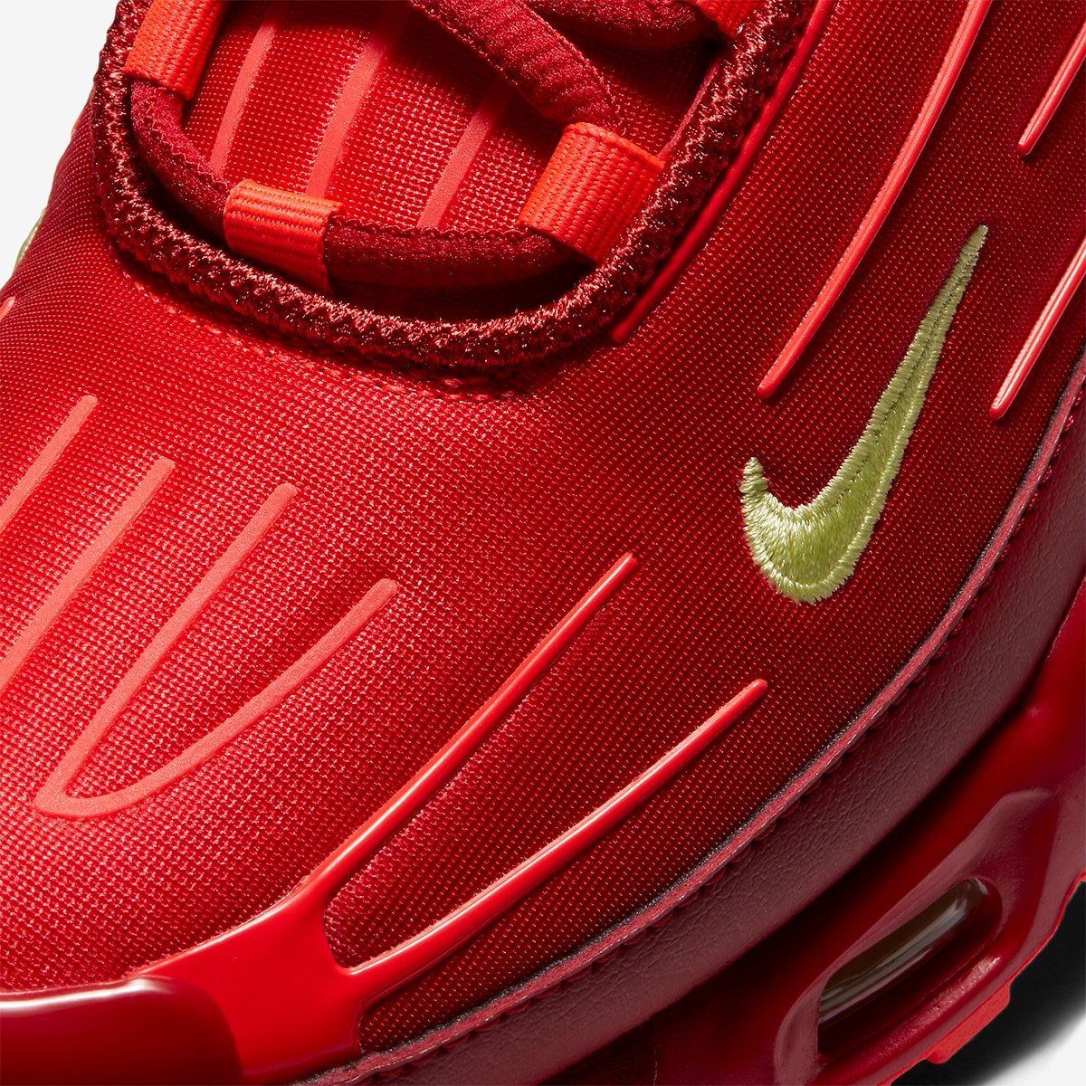 Tênis Nike Air Max Plus 3 ganha nova versão &#8220;Homem de Ferro&#8221;