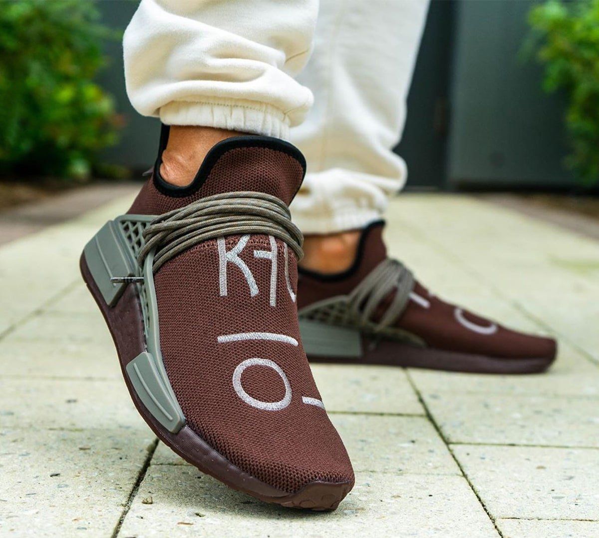 brown nmds