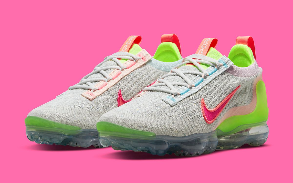 vapormax neon green and pink