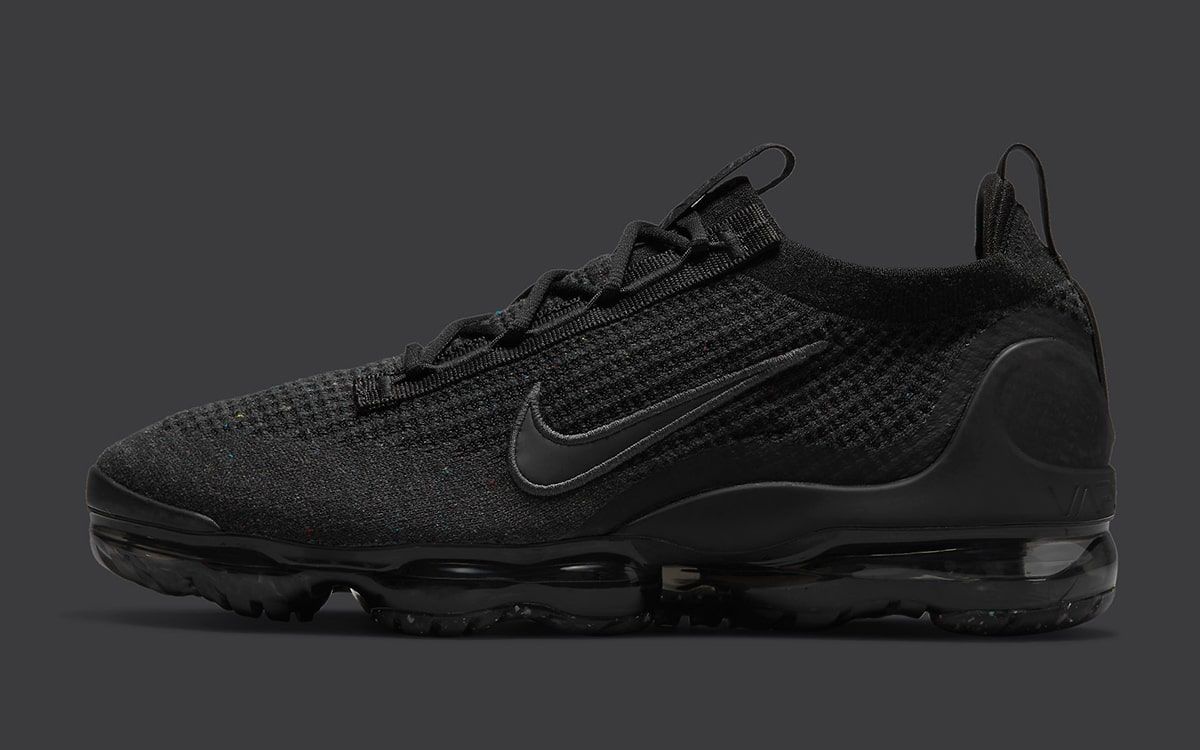 Official Images // Nike Air VaporMax 2021 