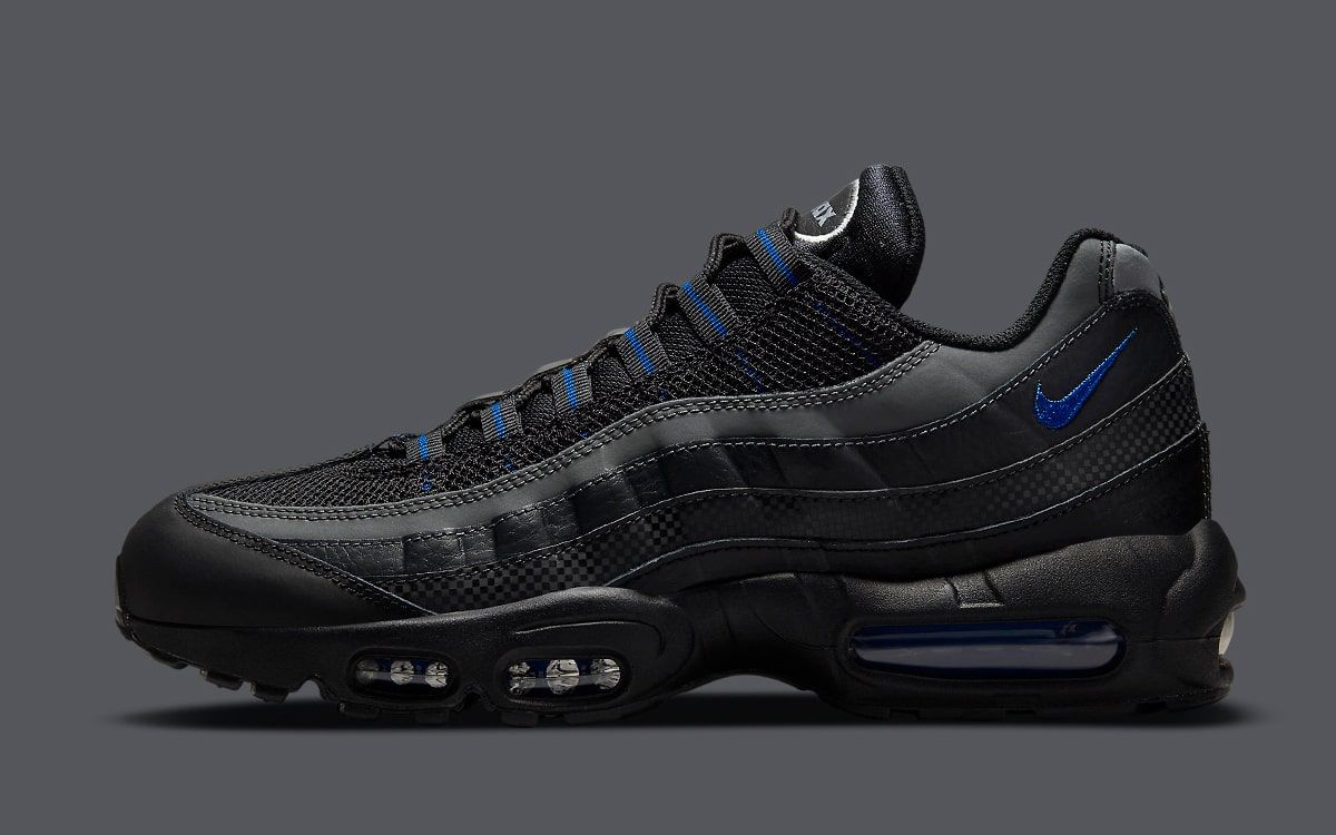 New Air Max 95 Appears in Black, Grey, and Royal Blue | HOUSE OF HEAT قارئ الباركود من الصور