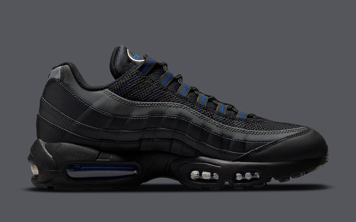 95s black and blue