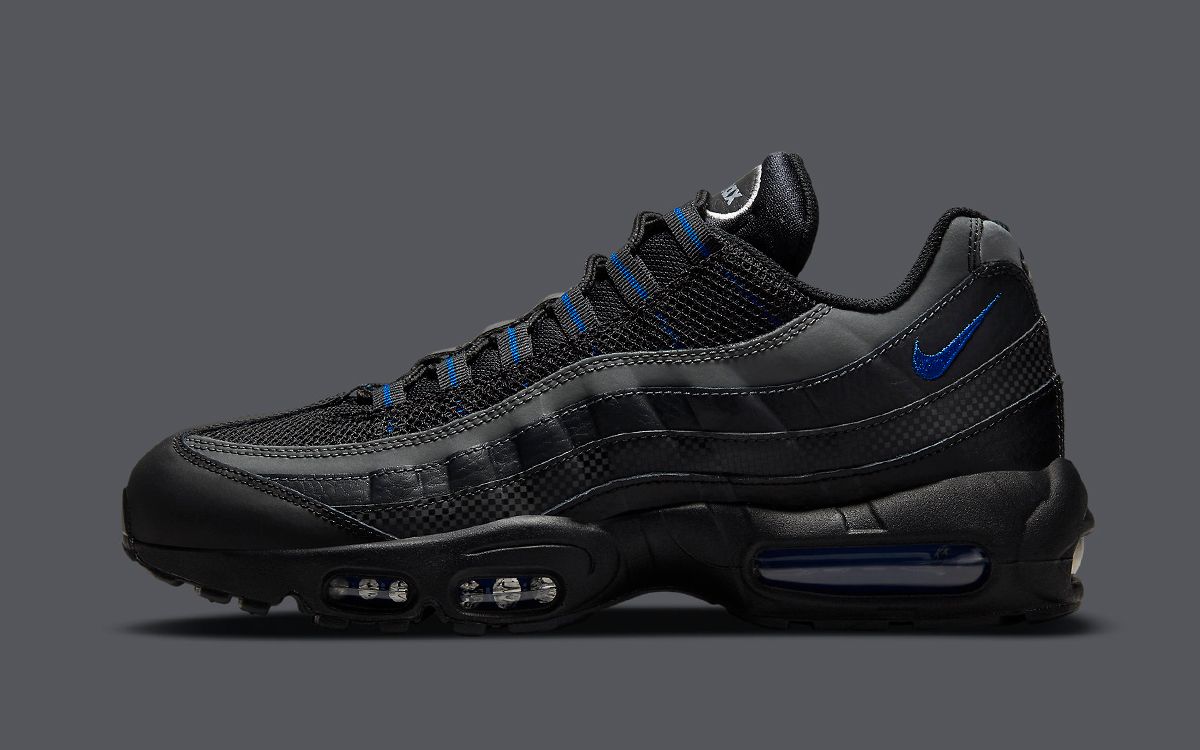 New Air Max 95 Appears in Black, Grey, and Royal Blue | HOUSE OF HEAT البروفيسور لاكاسا دي بابيل