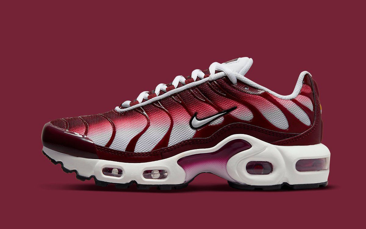 Nike Air Max Plus GS Gears-Up in White and Burgundy | HOUSE OF HEAT متجر ماجد