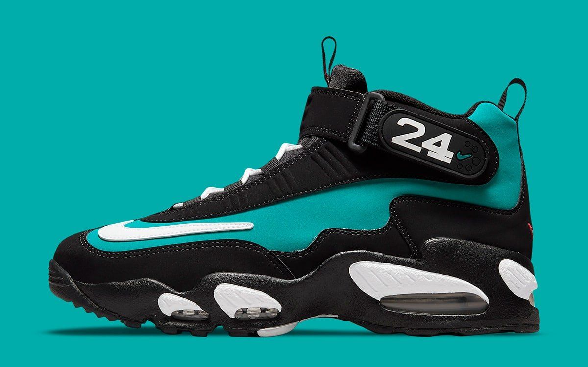 nike air griffey max 1 black and white
