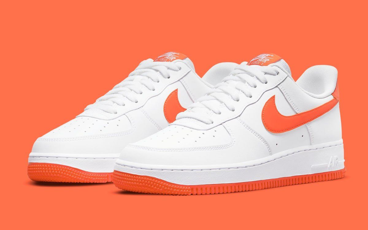 metric rotation Surprised Just Dropped // Nike Air Force 1 Low "White/Team Orange" | HOUSE OF HEAT