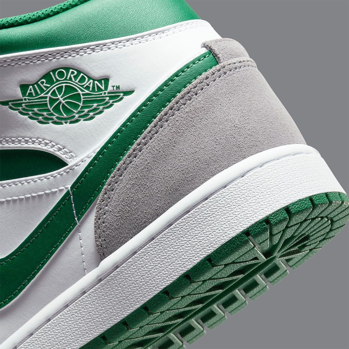Air Jordan 1 Mid Appears in White, Grey and Pine Green | HOUSE OF HEAT