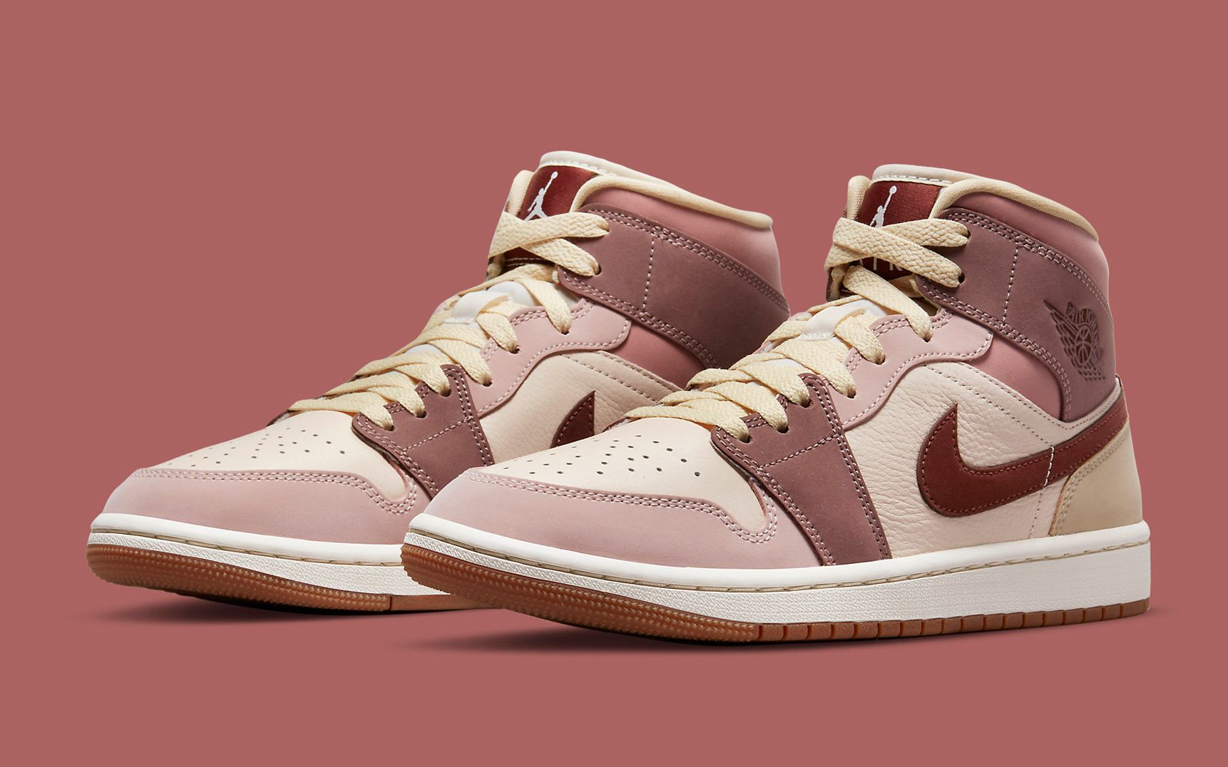 Isla de Alcatraz Economía factible This New Air Jordan 1 Mid is Fitted for Fall | HOUSE OF HEAT