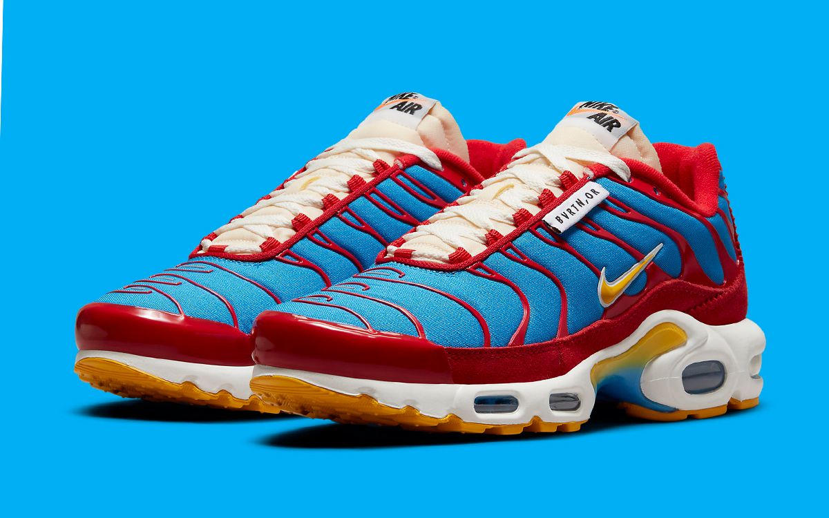 red and blue air max plus
