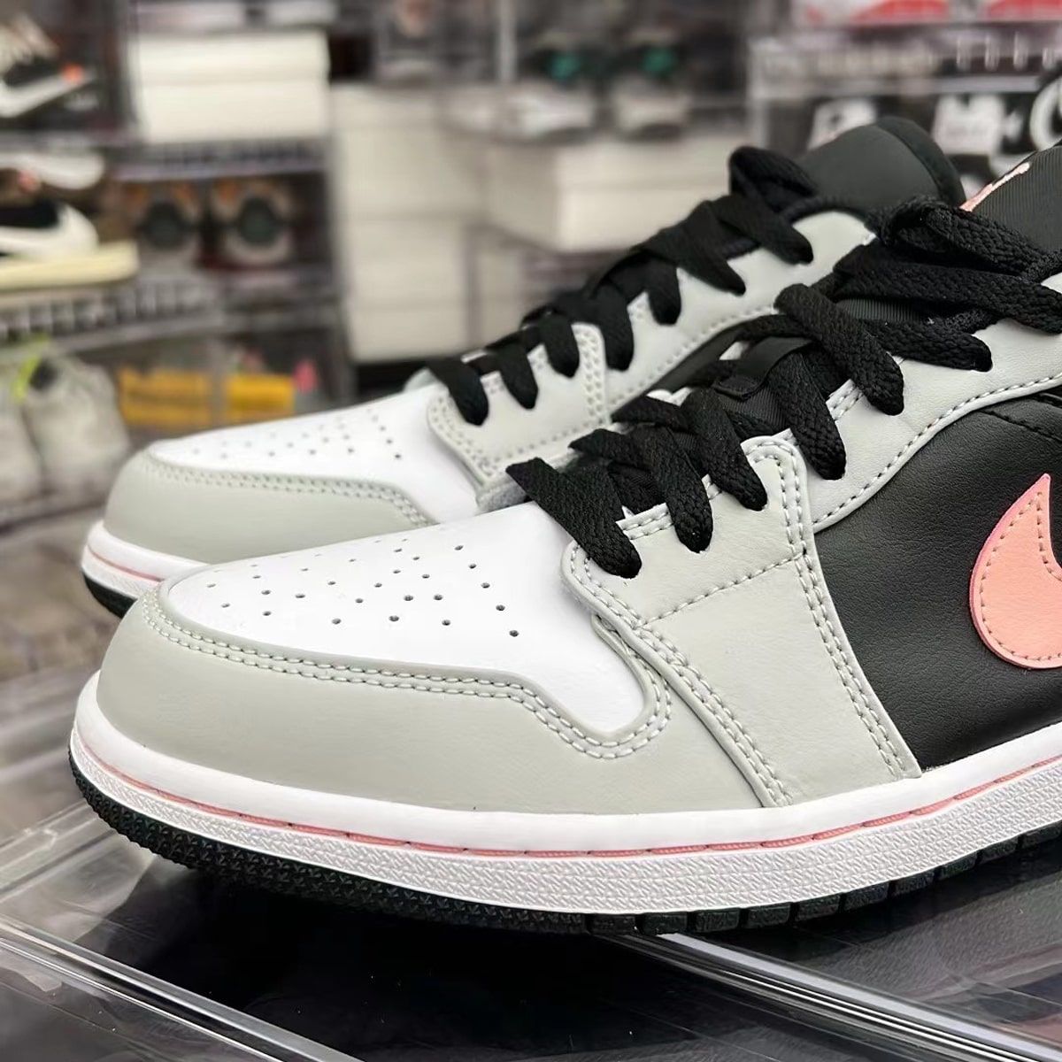 First low 1s Looks // Air Jordan 1 Low "Canvas" | HOUSE OF HEAT