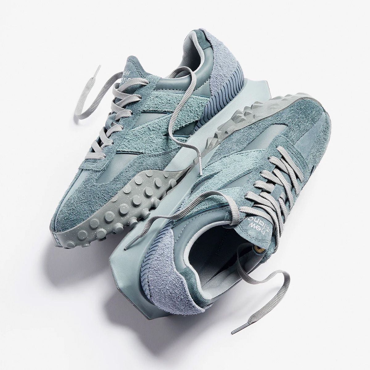 Where to Buy the AURALEE x New Balance XC-72 Collection | HOUSE OF 