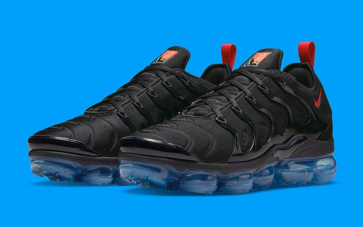 vapormax plus blue and red and white