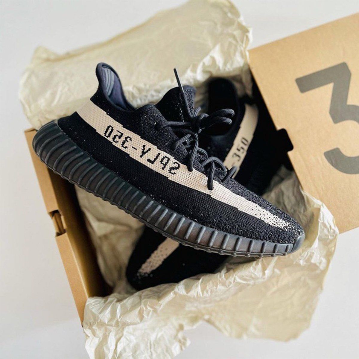 Schedule fluctuate Paternal Where to Buy the YEEZY 350 V2 "Oreo" Restock | HOUSE OF HEAT