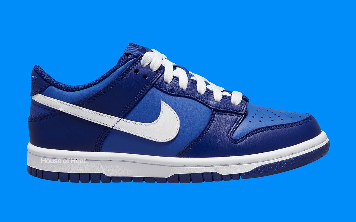First Looks // Nike Dunk Low 