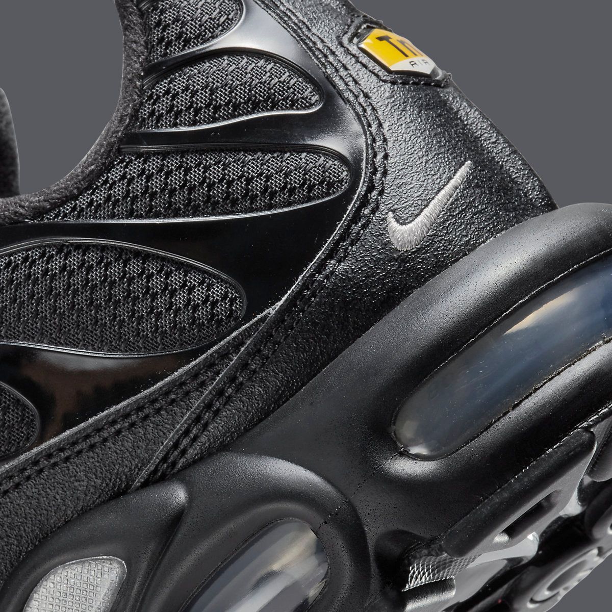 New Black and Silver Air Max Plus Boasts Extra Swooshes and 3M Finishes ...