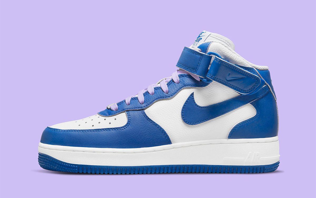 Nike Adds Light Lilac Laces to this Kentucky-Like Air Force 1 Mid ...
