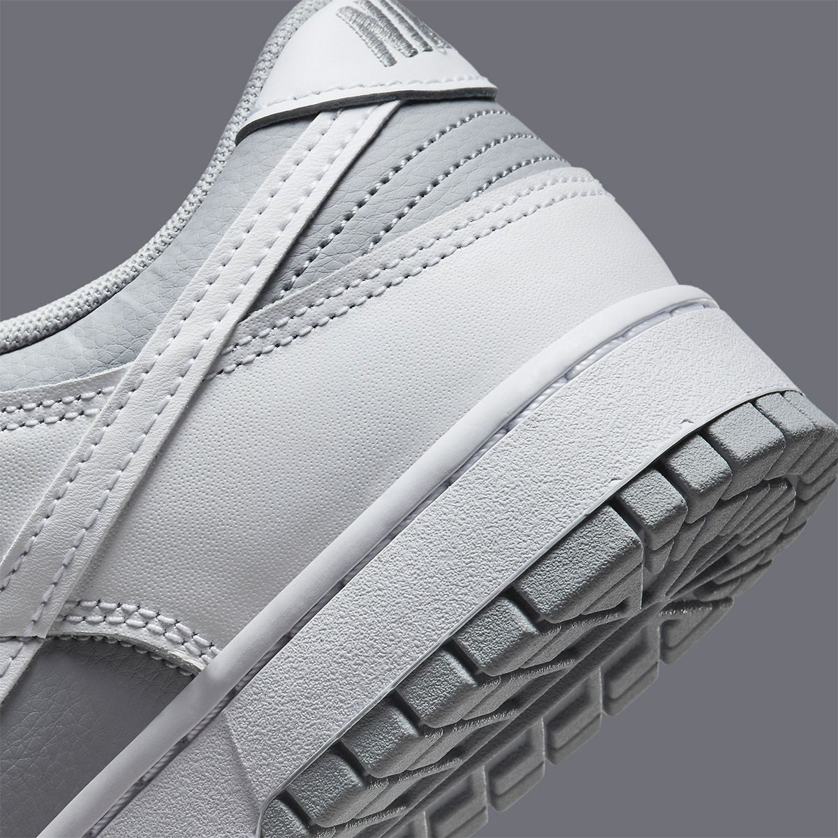 The Nike Dunk Low Appears in New Grey and White Build | HOUSE OF HEAT