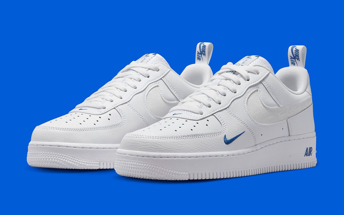 Pasteles Melódico Final This White and Royal Air Force 1 Gets Fitted With Reflective Swooshes |  HOUSE OF HEAT